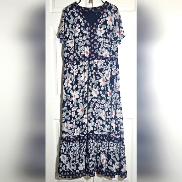 Lane‎ Bryant Floral Print Flutter Sleeve Vneck Dress 18 Plus Maxi Tiered Blue - Picture 1 of 9